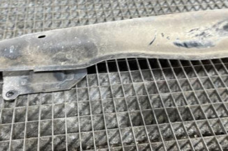 Renfort pare choc arriere (traverse) VOLKSWAGEN POLO 3