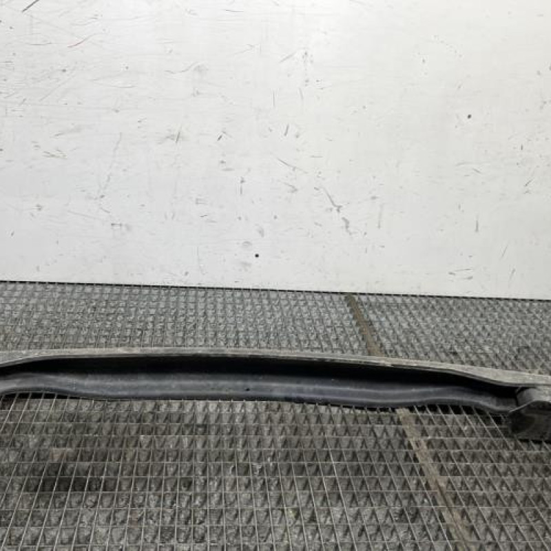 Renfort pare choc arriere (traverse) VOLKSWAGEN POLO 3 Photo n°7