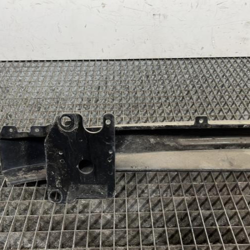 Renfort pare choc avant (traverse) VOLKSWAGEN POLO 3 Photo n°5