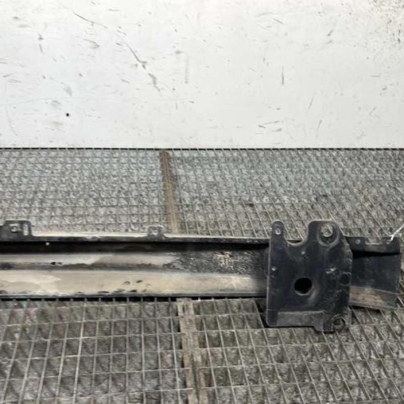 Renfort pare choc avant (traverse) VOLKSWAGEN POLO 3 Photo n°6