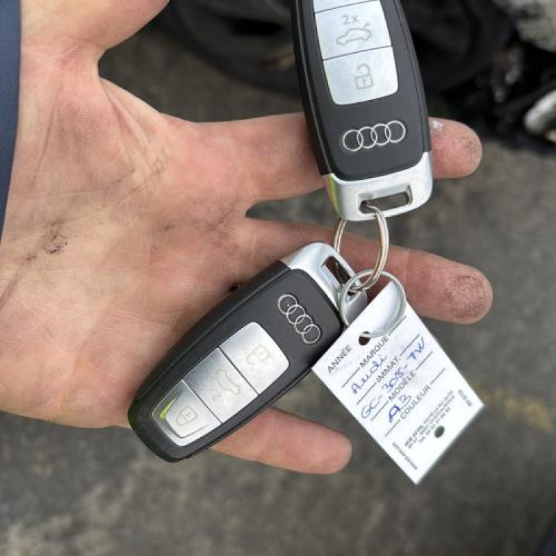 Renfort pare choc avant (traverse) AUDI A3 4 Photo n°13