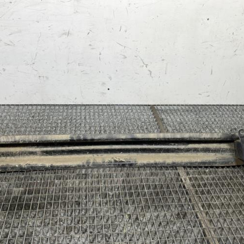 Renfort pare choc arriere (traverse) VOLKSWAGEN GOLF 6 Photo n°7