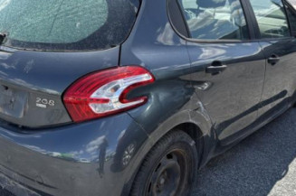 Renfort pare choc arriere (traverse) PEUGEOT 208 1