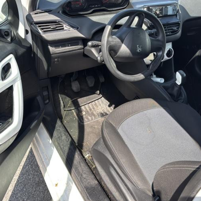 Renfort pare choc arriere (traverse) PEUGEOT 208 1 Photo n°16