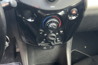 PEUGEOT 108 1.2 VTI - 12V