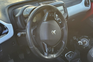 PEUGEOT 108 1.2 VTI - 12V