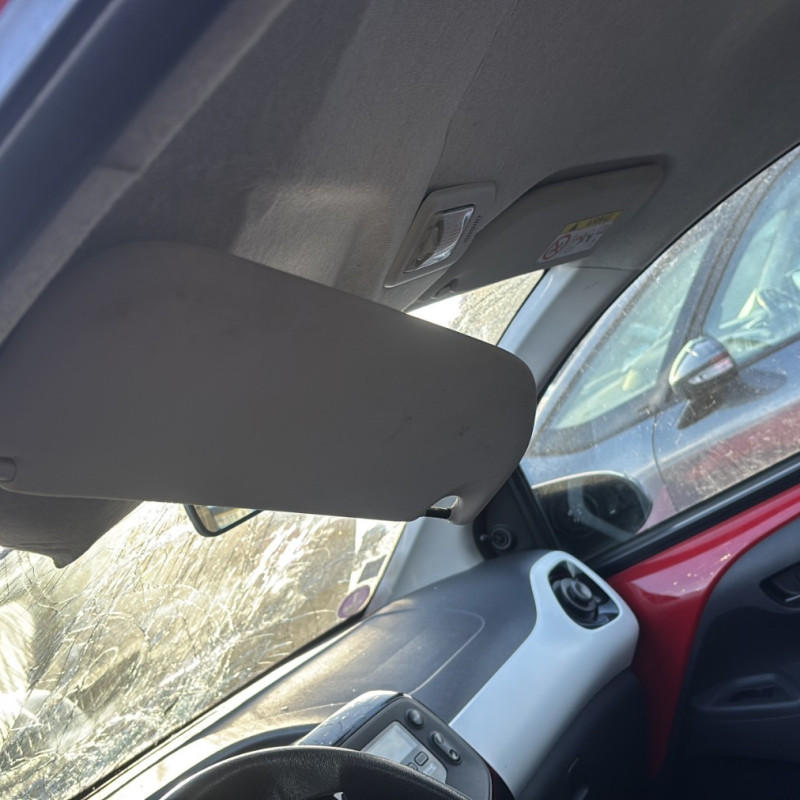 PEUGEOT 108 1.2 VTI - 12V Photo n°17