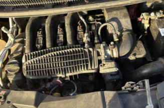 PEUGEOT 108 1.2 VTI - 12V