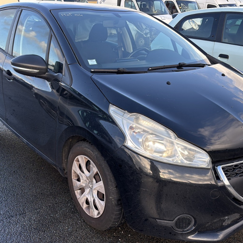 PEUGEOT 208 1 PHASE 1 1.4 HDI - 8V TURBO Photo n°2