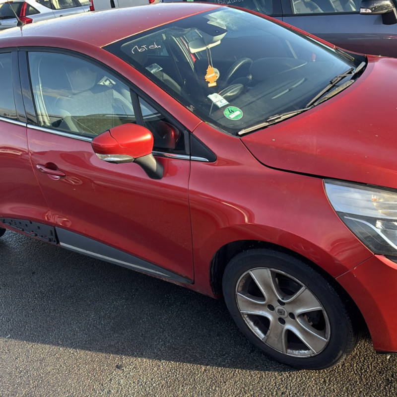 RENAULT CLIO 4 PHASE 1 0.9i - 12V TURBO TCE 90 Photo n°12