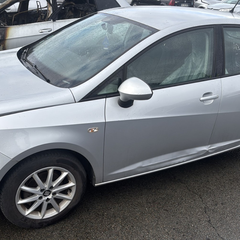 SEAT IBIZA 4 PHASE 3 1.0 MPI - 12V Photo n°14