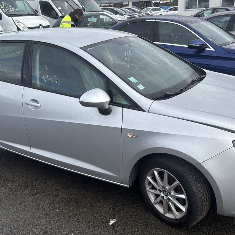 SEAT IBIZA 4 PHASE 3 1.0 MPI - 12V Photo n°15