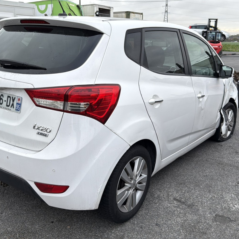 HYUNDAI IX 20 PHASE 2 1.6 CRDI - 16V TURBO Photo n°3