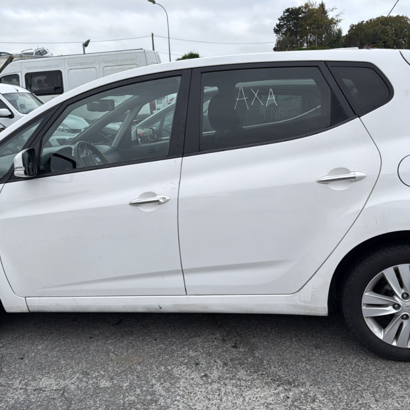 HYUNDAI IX 20 PHASE 2 1.6 CRDI - 16V TURBO Photo n°6