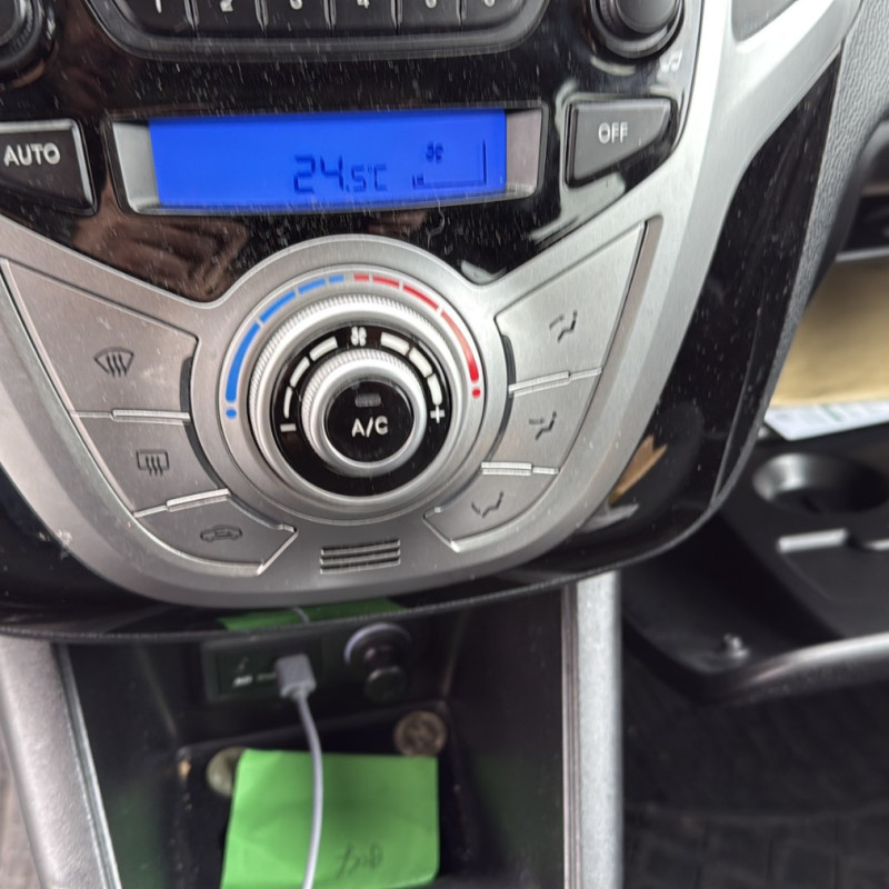 HYUNDAI IX 20 PHASE 2 1.6 CRDI - 16V TURBO Photo n°21