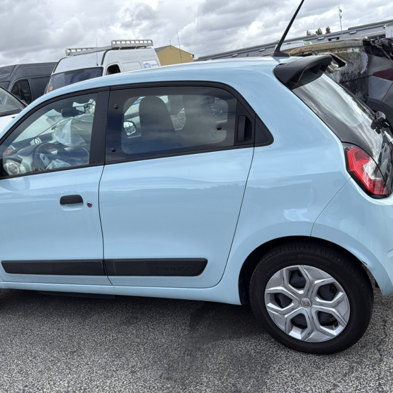 RENAULT TWINGO 3 PHASE 2 ZE Photo n°7