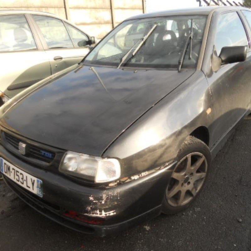 Eclairage de plaque SEAT IBIZA 2 Photo n°4