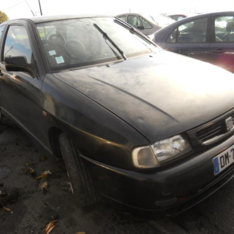 Eclairage de plaque SEAT IBIZA 2 Photo n°5