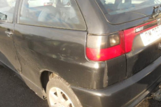 Eclairage de plaque SEAT IBIZA 2