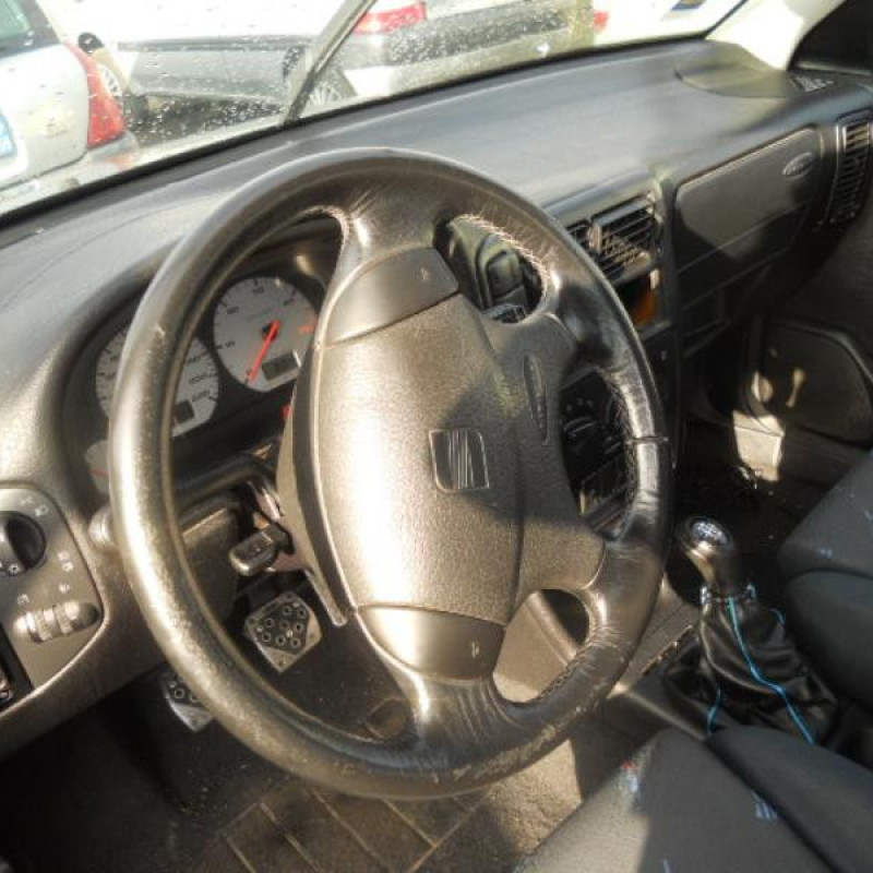 Eclairage de plaque SEAT IBIZA 2 Photo n°8