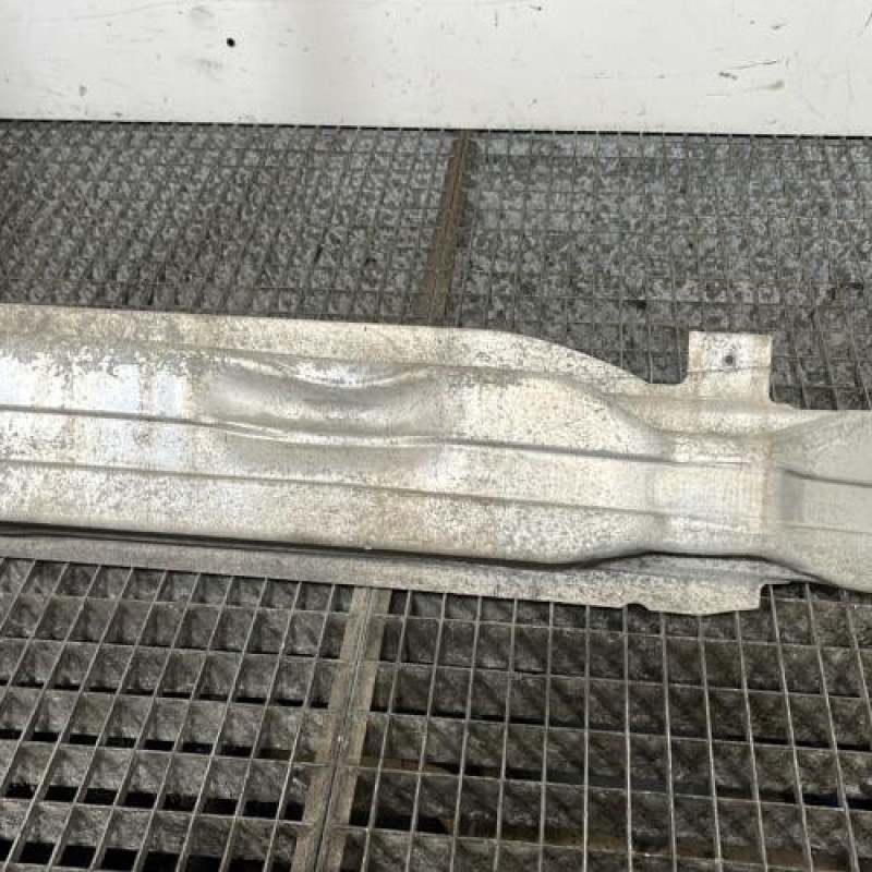 Renfort pare choc avant (traverse) AUDI A6 3 Photo n°3