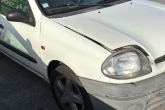 Catalyseur (echappement) RENAULT CLIO 2