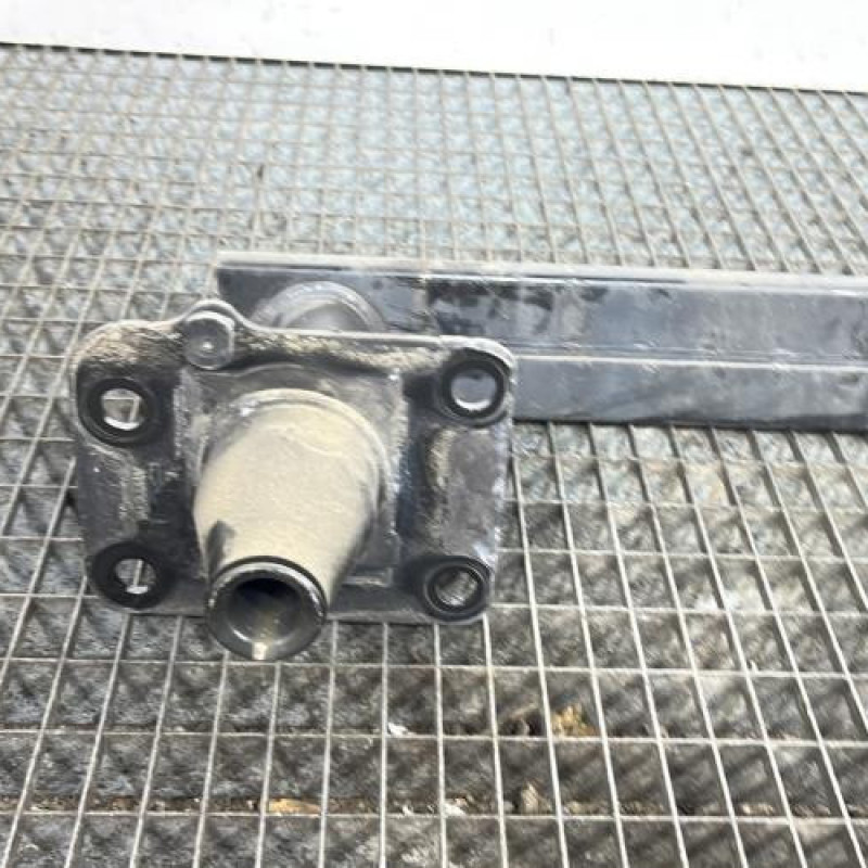 Renfort pare choc avant (traverse) CITROEN DS5 Photo n°5