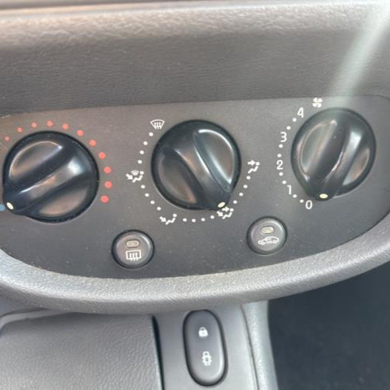 Catalyseur (echappement) RENAULT CLIO 2 Photo n°16