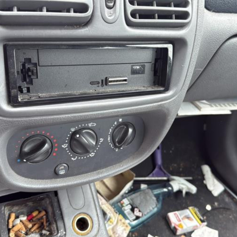 Catalyseur (echappement) RENAULT CLIO 2 Photo n°13