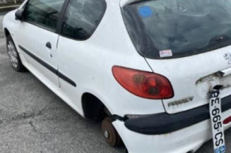 Pompe à carburant PEUGEOT 206