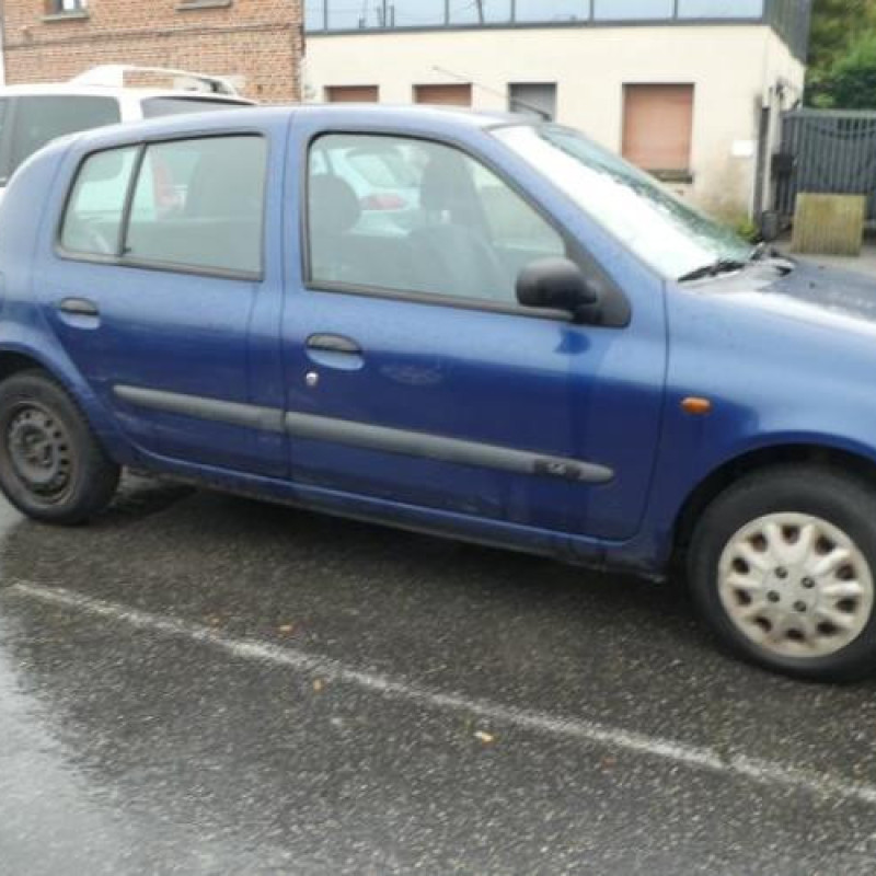 Reservoir essence RENAULT CLIO 2 Photo n°5