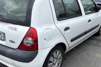 Reservoir essence RENAULT CLIO 2