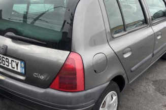 Reservoir essence RENAULT CLIO 2