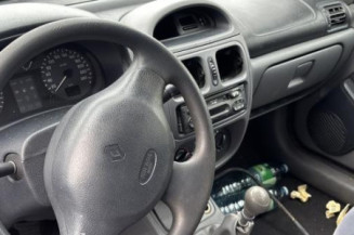 Reservoir essence RENAULT CLIO 2