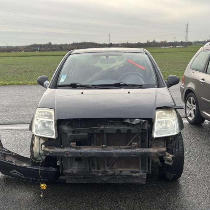 Reservoir essence CITROEN C2 Photo n°8