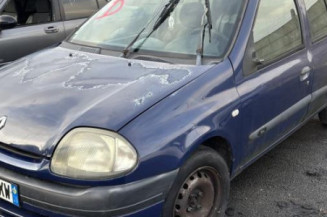 Reservoir essence RENAULT CLIO 2 Photo n°1