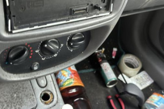 Reservoir essence RENAULT CLIO 2