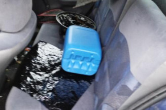 Reservoir essence RENAULT CLIO 2