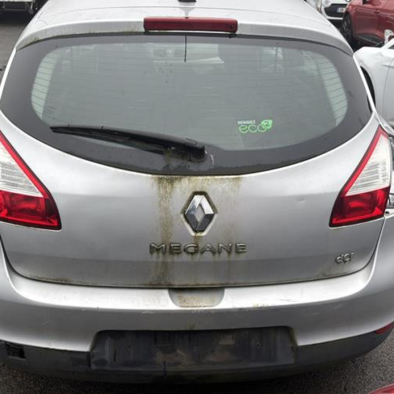 Reservoir essence RENAULT MEGANE 3 Photo n°5