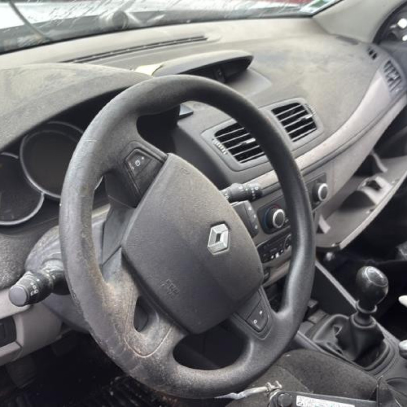 Reservoir essence RENAULT MEGANE 3 Photo n°13