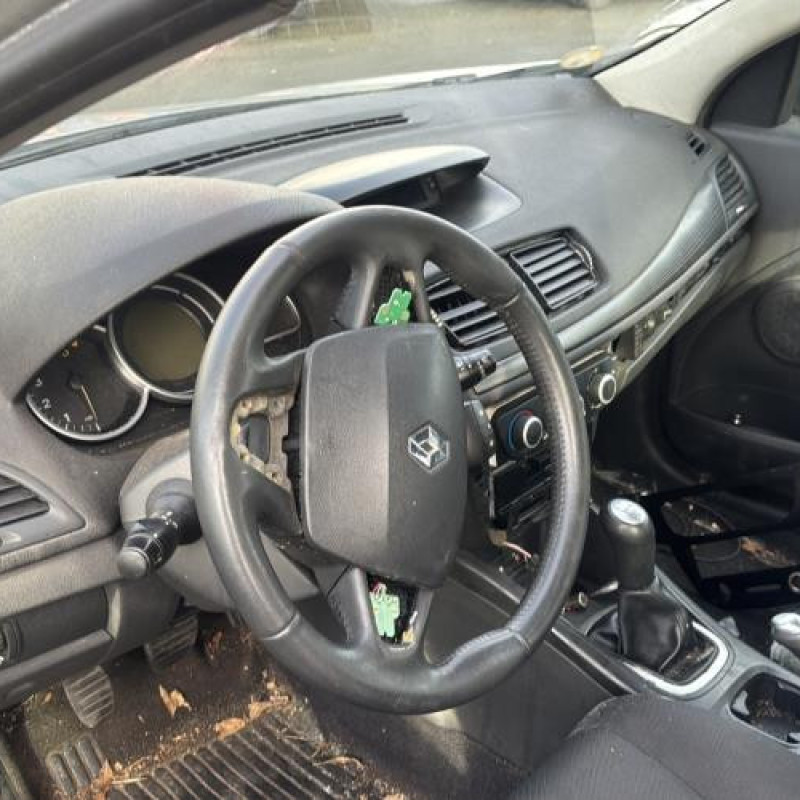 Reservoir essence RENAULT MEGANE 3 Photo n°11