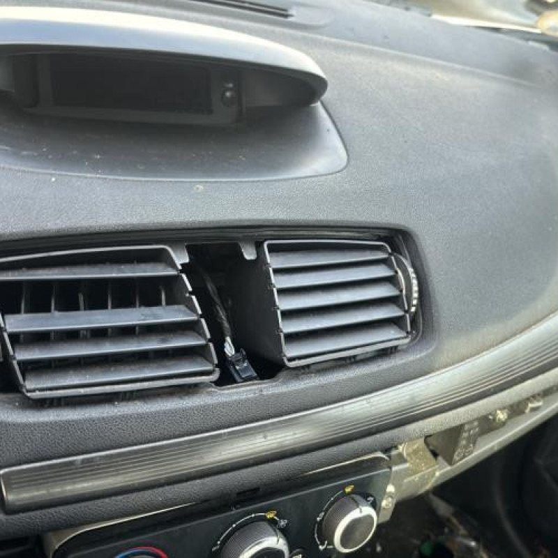 Reservoir essence RENAULT MEGANE 3 Photo n°15