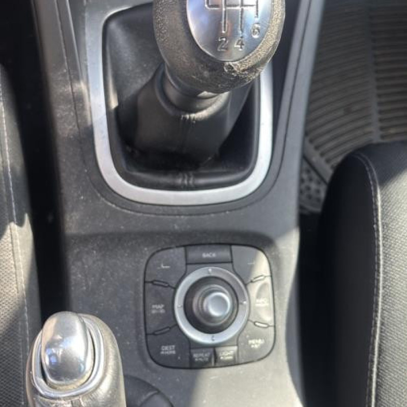 Reservoir essence RENAULT MEGANE 3 Photo n°18