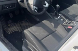 Vitre avant droit RENAULT MEGANE 3