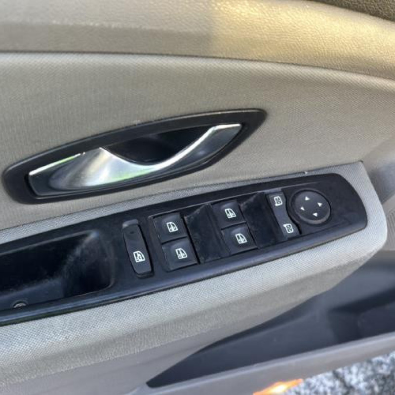 Ressort de suspension arriere gauche RENAULT MEGANE 3 Photo n°10