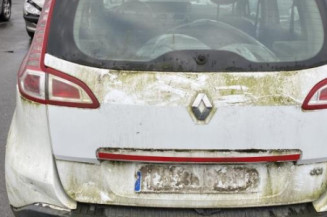 Reservoir essence RENAULT SCENIC 3