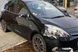 Reservoir essence RENAULT SCENIC 3