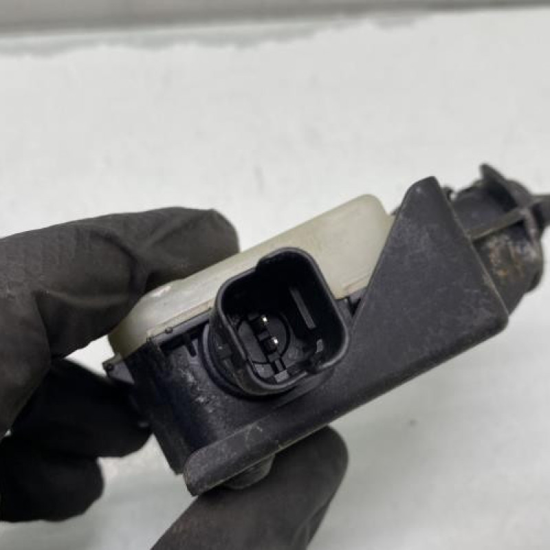 Actionneur verrou trappe d'essence PEUGEOT 508 1 Photo n°4