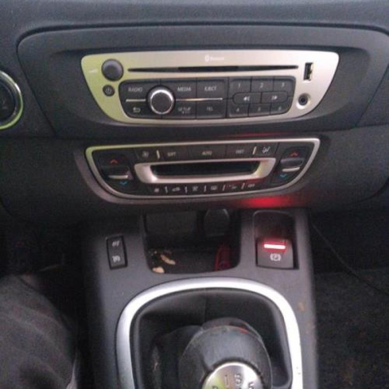 Aile avant droit RENAULT SCENIC 3 Photo n°6