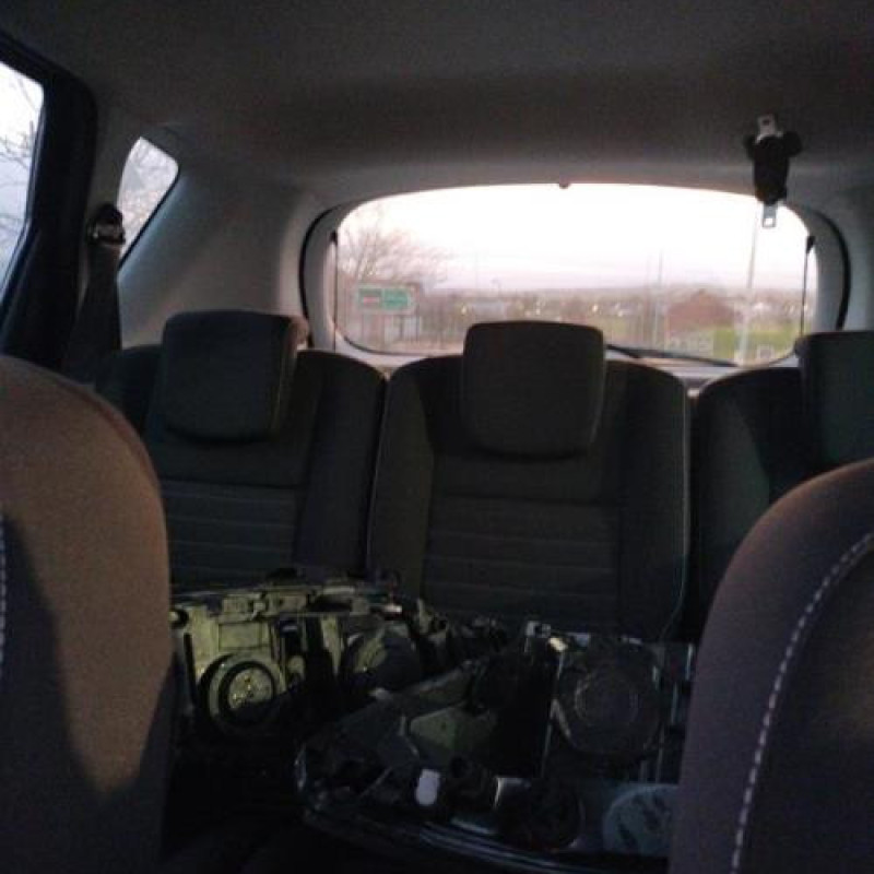 Aile avant droit RENAULT SCENIC 3 Photo n°10